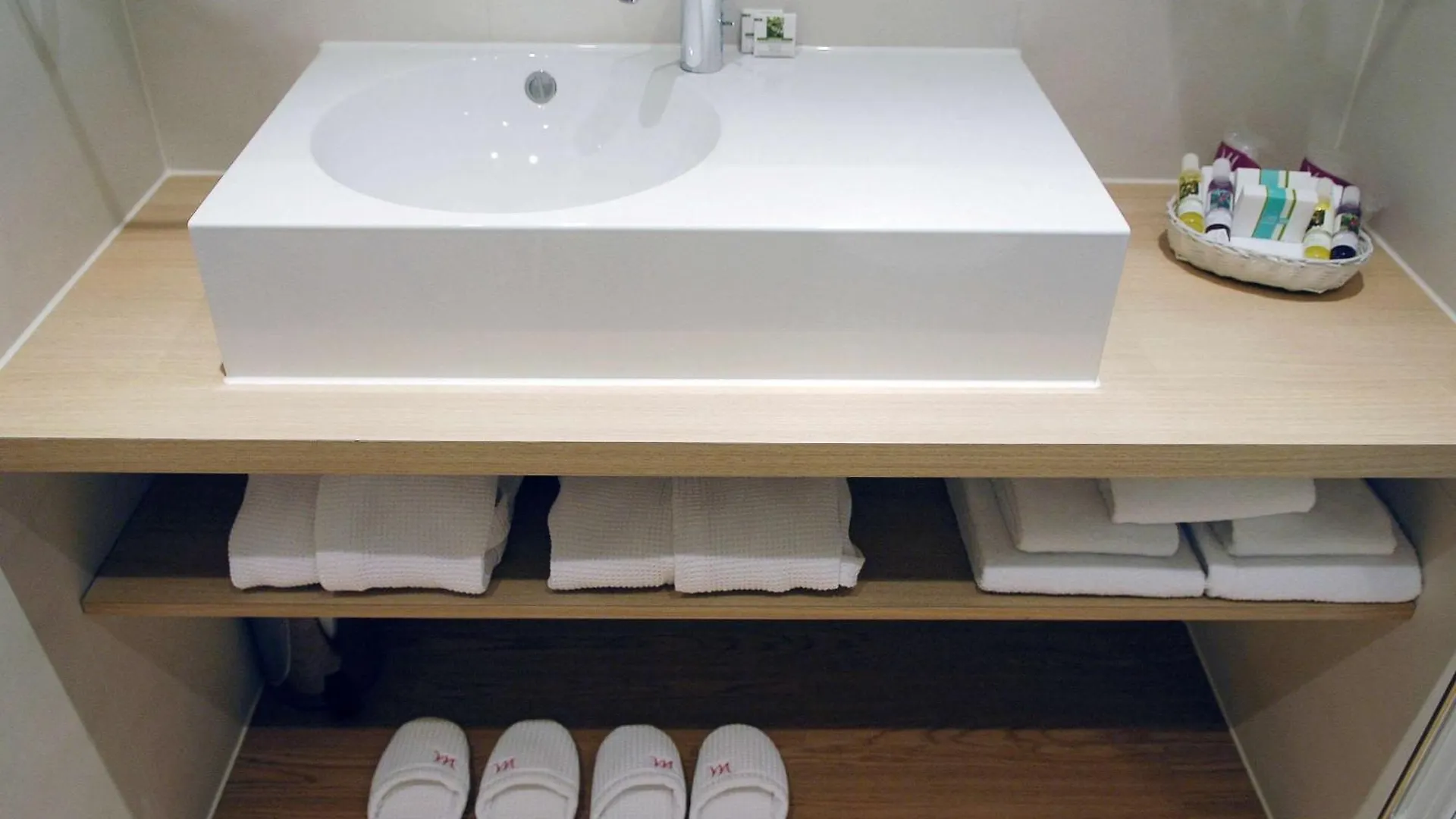 Mercure Hotel Schiphol Terminal Amsterdam Airport Schiphol