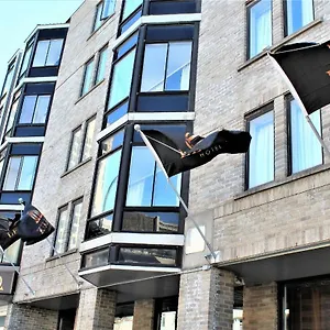 Lelux Hotel Montreal